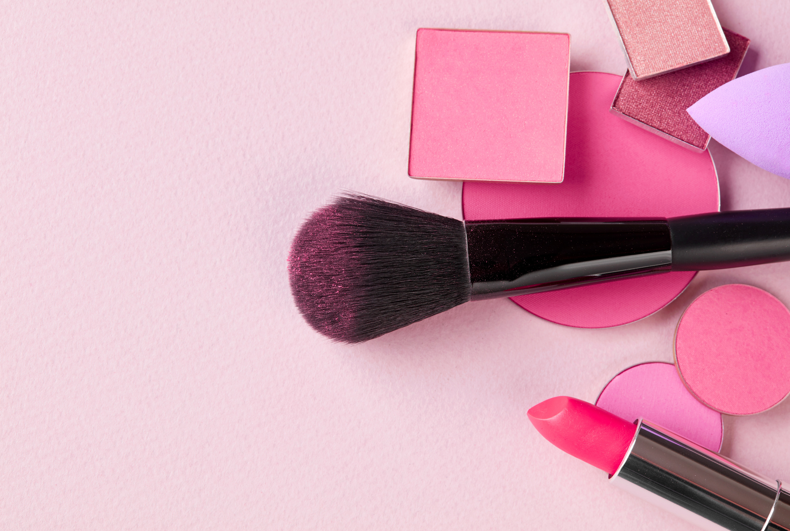 Pink make-up set